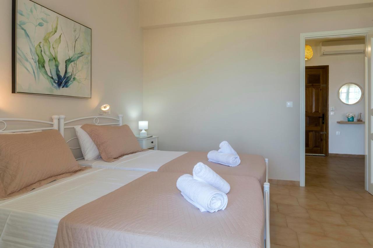 Alisachni Apartments Apraos Bagian luar foto