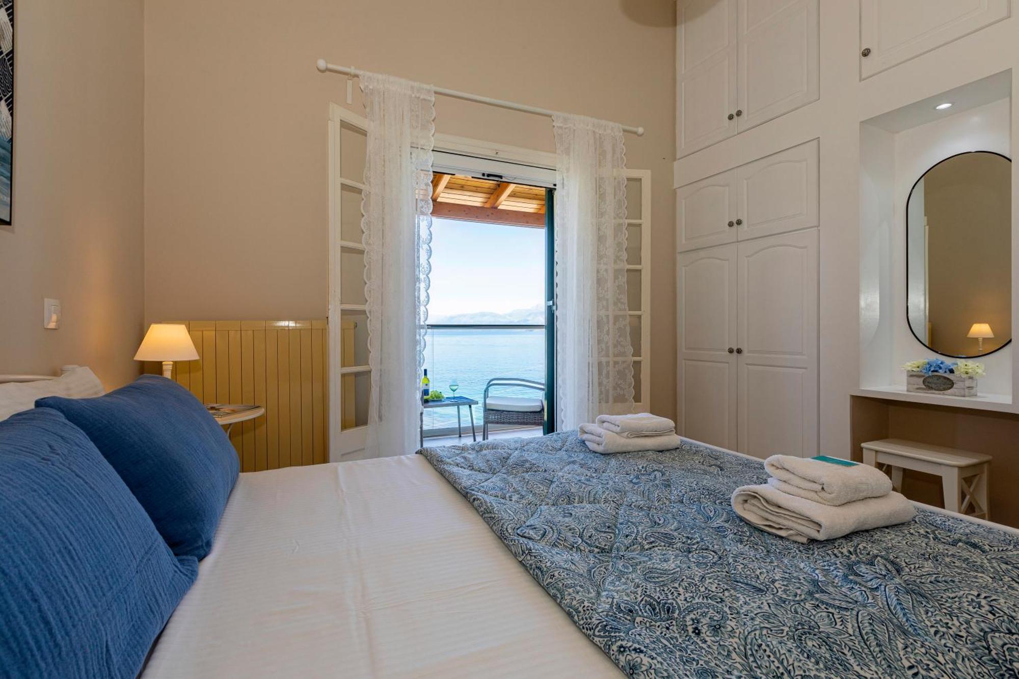 Alisachni Apartments Apraos Bagian luar foto