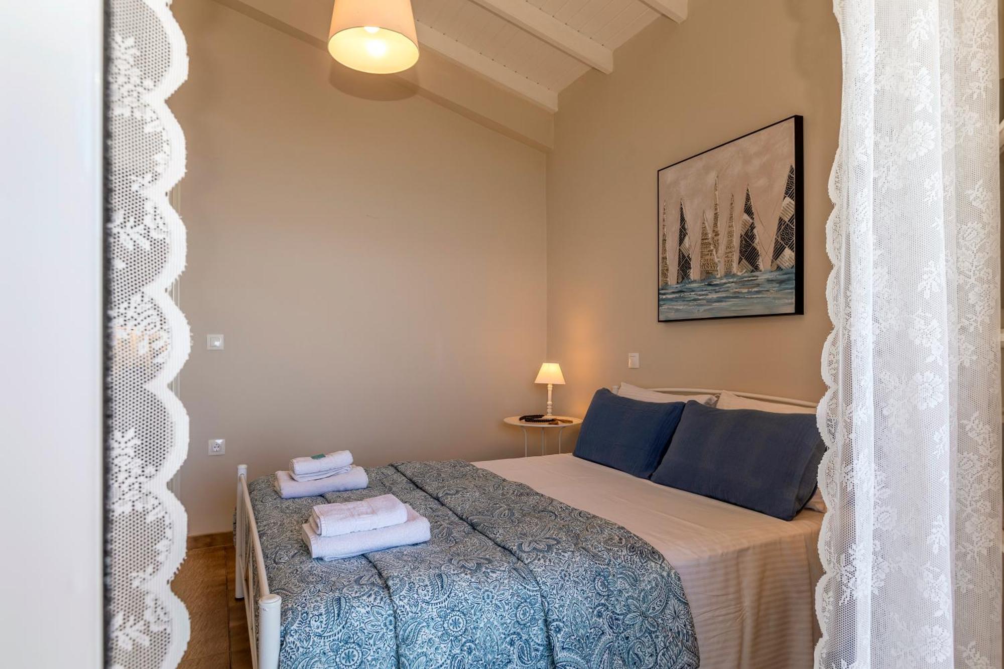 Alisachni Apartments Apraos Bagian luar foto